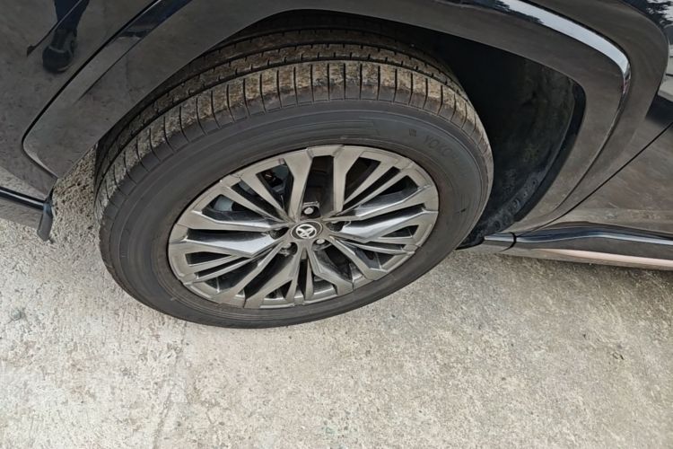 Used Toyota Wildlander 2024 2.0L CVT Two-Wheel Drive Luxury PLUS Edition Left Front Wheel Hub