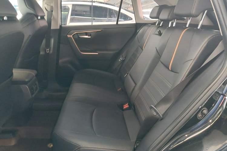 Used Toyota Wildlander 2024 2.0L CVT Two-Wheel Drive Luxury PLUS Edition Left Rear Seat