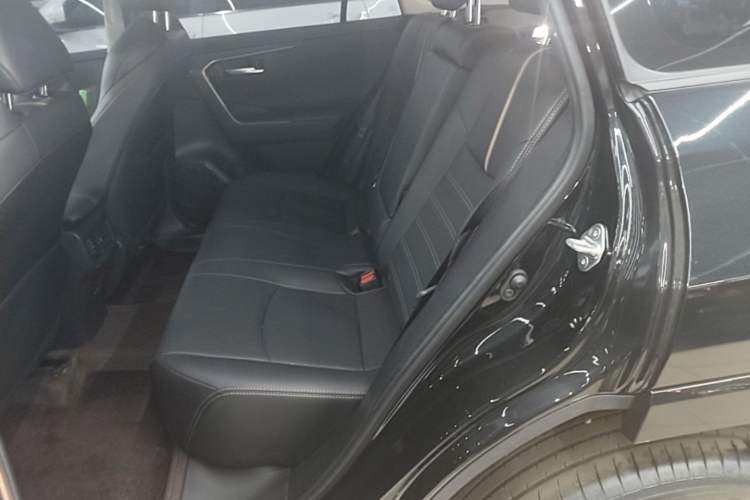 Used Toyota Wildlander 2024 2.0L CVT Two-Wheel Drive Luxury PLUS Edition Left Rear Seat