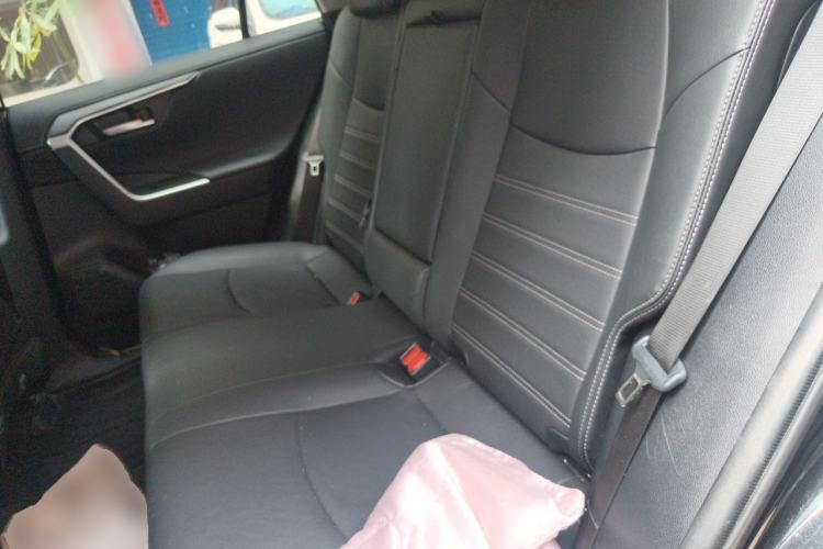Used Toyota Wildlander 2024 2.0L CVT Two-Wheel Drive Luxury PLUS Edition Left Rear Seat