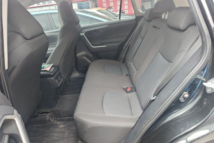 Used Toyota Wildlander 2024 2.0L CVT Two-Wheel Drive Leading Edition Left Rear Seat