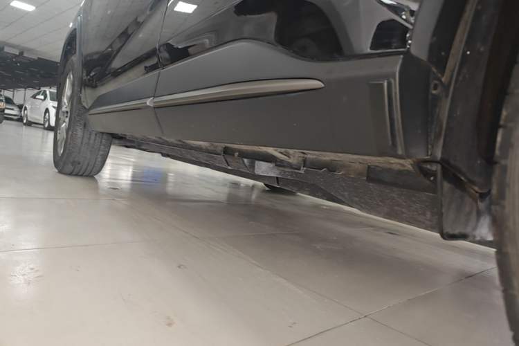 Used Toyota Wildlander 2024 2.0L CVT Two-Wheel Drive Leading Edition Left Side Sill