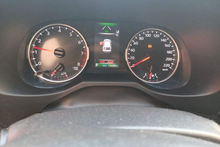Used Toyota Wildlander 2024 2.0L CVT Two-Wheel Drive Leading Edition Odometer Close Up
