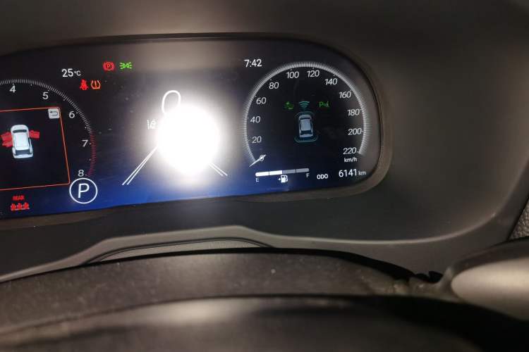 Used Toyota Wildlander 2024 2.0L CVT Two-Wheel Drive Urban Edition Odometer Close Up