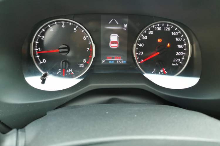 Used Toyota Wildlander 2024 2.0L CVT Two-Wheel Drive Leading Edition Odometer Close Up
