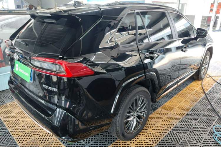 Used Toyota Wildlander 2024 2.0L CVT Two-Wheel Drive Luxury PLUS Edition Rear Right 45 Deg