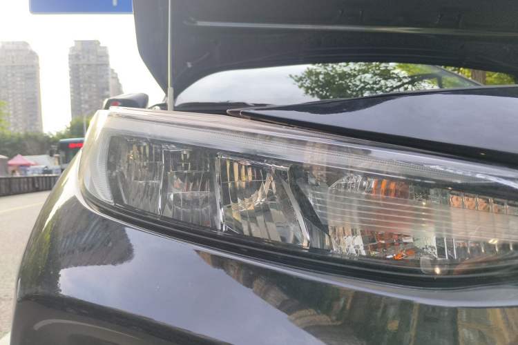 Used Toyota Wildlander 2024 2.0L CVT Two-Wheel Drive Leading Edition Right Front Headlight