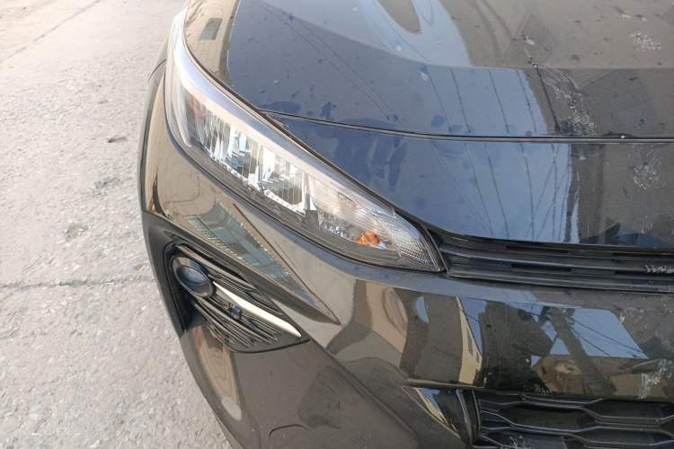 Used Toyota Wildlander 2024 2.0L CVT Two-Wheel Drive Leading Edition Right Front Headlight