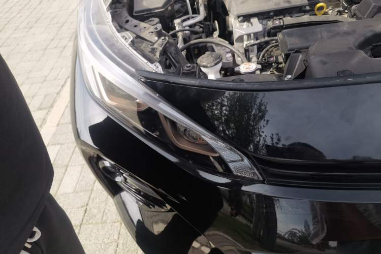 Used Toyota Wildlander 2024 2.0L CVT Two-Wheel Drive Luxury PLUS Edition Right Front Headlight