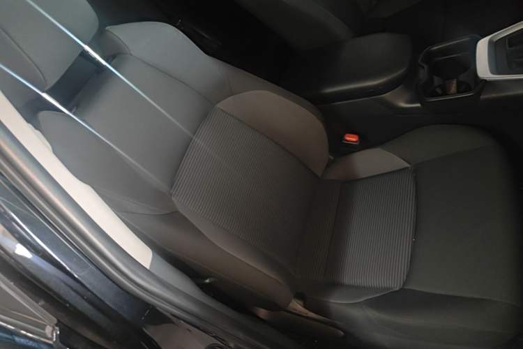 Used Toyota Wildlander 2024 2.0L CVT Two-Wheel Drive Leading Edition Right Front Seat