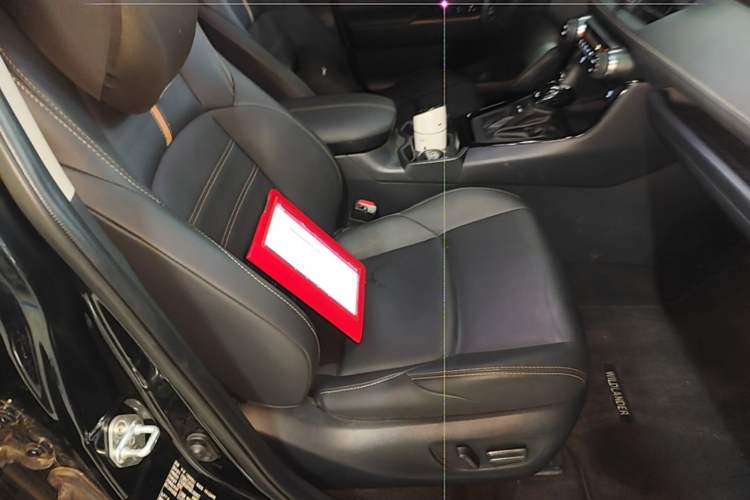 Used Toyota Wildlander 2024 2.0L CVT Two-Wheel Drive Luxury PLUS Edition Right Front Seat