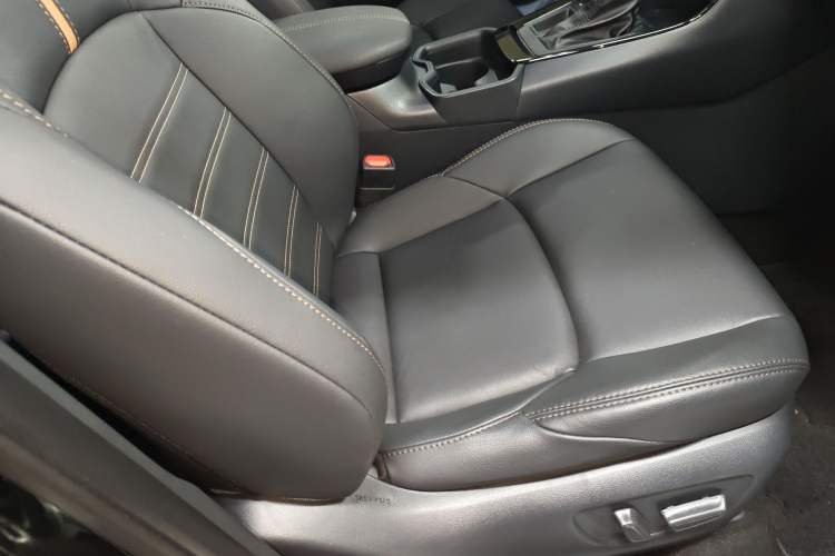 Used Toyota Wildlander 2024 2.0L CVT Two-Wheel Drive Luxury PLUS Edition Right Front Seat
