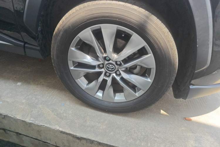 Used Toyota Wildlander 2024 2.0L CVT Two-Wheel Drive Leading Edition Right Front Wheel Hub