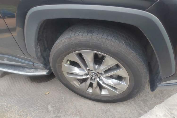 Used Toyota Wildlander 2024 2.0L CVT Two-Wheel Drive Leading Edition Right Front Wheel Hub