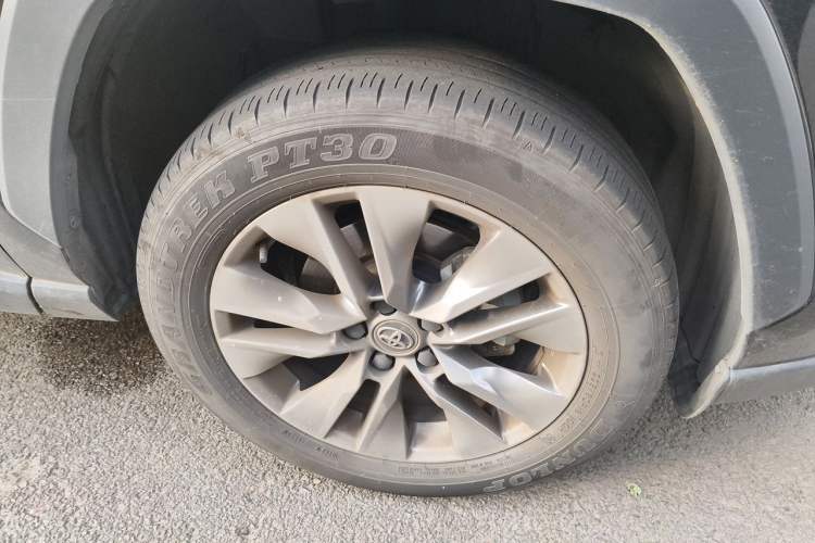 Used Toyota Wildlander 2024 2.0L CVT Two-Wheel Drive Leading Edition Right Front Wheel Hub