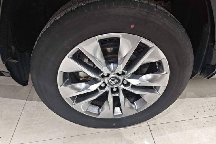 Used Toyota Wildlander 2024 2.0L CVT Two-Wheel Drive Urban Edition Right Rear Wheel Hub