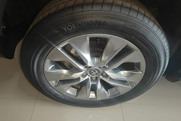 Used Toyota Wildlander 2024 2.0L CVT Two-Wheel Drive Leading Edition Right Rear Wheel Hub