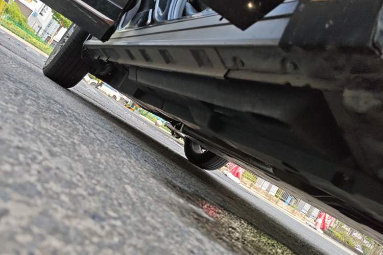 Used Toyota Wildlander 2024 2.0L CVT Two-Wheel Drive Luxury PLUS Edition Right Side Sill