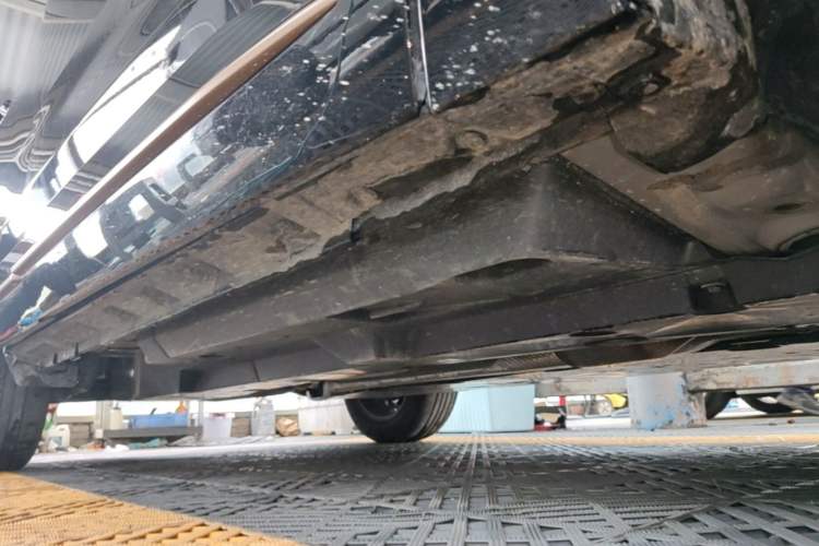 Used Toyota Wildlander 2024 2.0L CVT Two-Wheel Drive Luxury PLUS Edition Right Side Sill