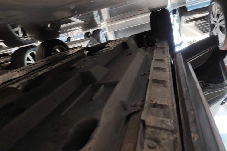 Used Toyota Wildlander 2024 2.0L CVT Two-Wheel Drive Leading Edition Right Side Sill