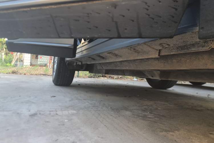 Used Toyota Wildlander 2024 2.0L CVT Two-Wheel Drive Leading Edition Right Side Sill
