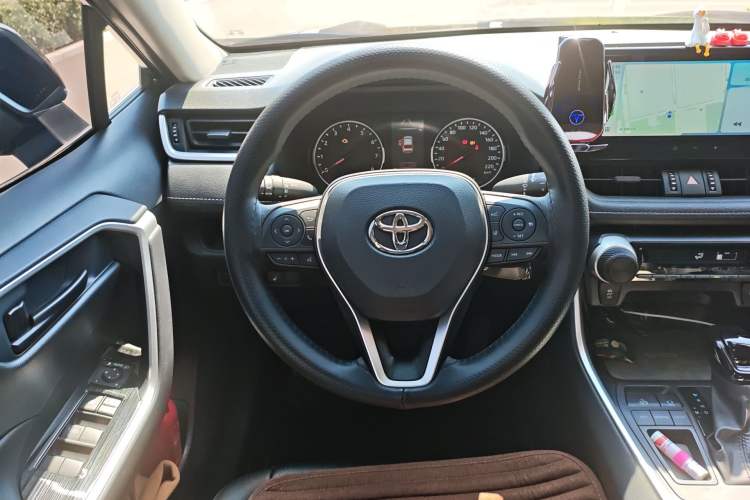 Used Toyota Wildlander 2024 2.0L CVT Two-Wheel Drive Leading Edition Steering Wheel