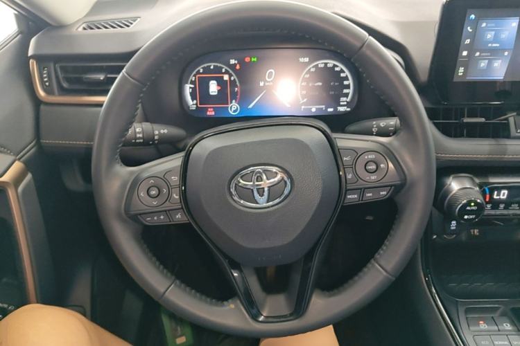 Used Toyota Wildlander 2024 2.0L CVT Two-Wheel Drive Luxury PLUS Edition Steering Wheel