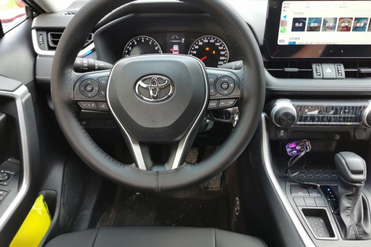 Used Toyota Wildlander 2024 2.0L CVT Two-Wheel Drive Leading Edition Steering Wheel