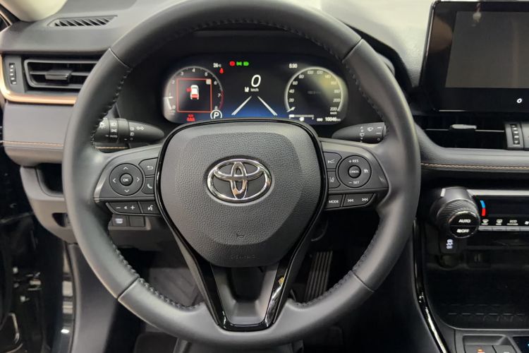 Used Toyota Wildlander 2024 2.0L CVT Two-Wheel Drive Luxury PLUS Edition Steering Wheel