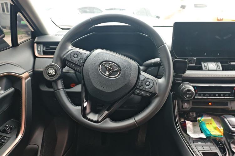 Used Toyota Wildlander 2024 Dual-Motor 2.5L E-CVT Two-Wheel Drive Luxury PLUS Edition Steering Wheel