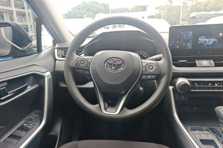 Used Toyota Wildlander 2024 2.0L CVT Two-Wheel Drive Leading Edition Steering Wheel