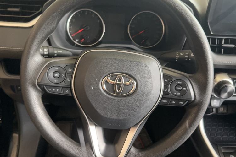 Used Toyota Wildlander 2024 2.0L CVT Two-Wheel Drive Leading Edition Steering Wheel