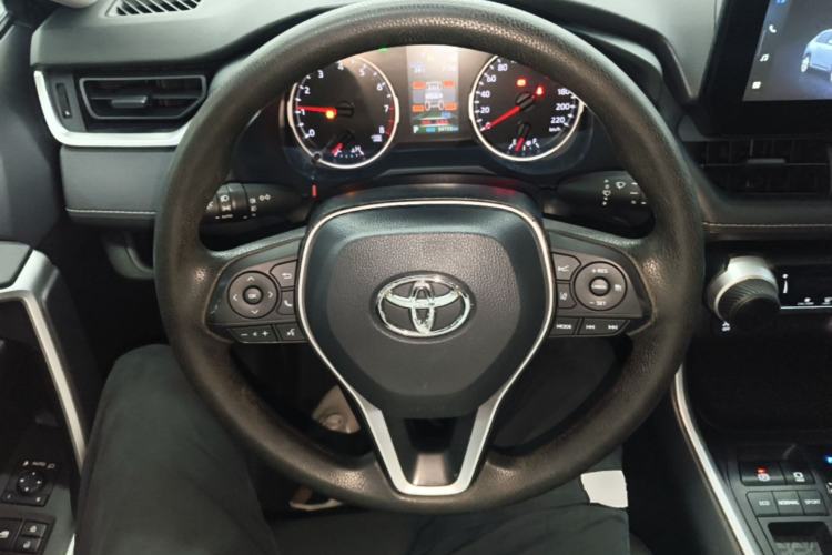 Used Toyota Wildlander 2024 2.0L CVT Two-Wheel Drive Leading Edition Steering Wheel