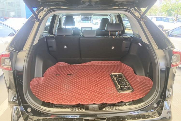 Used Toyota Wildlander 2024 2.0L CVT Two-Wheel Drive Urban Edition Trunk