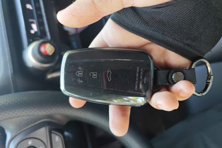 Used Toyota Wildlander 2024 2.0L CVT Two-Wheel Drive Leading Edition Vehicle Key