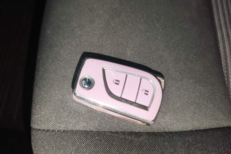 Used Toyota Wildlander 2024 2.0L CVT Two-Wheel Drive Leading Edition Vehicle Key