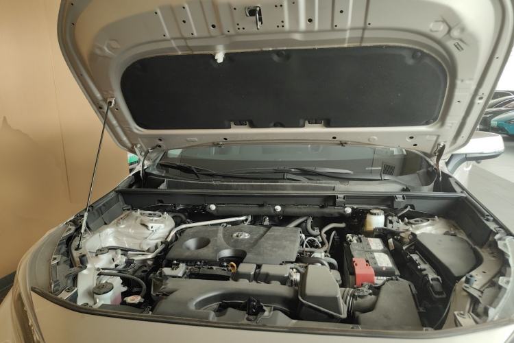 Used Toyota Wildlander 2024 2.0L CVT Two-Wheel Drive Leading Edition Engine Bay