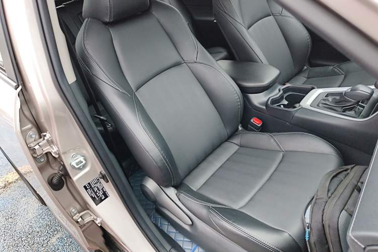 Used Toyota Wildlander 2024 2.0L CVT Two-Wheel Drive Leading Edition Right Front Seat