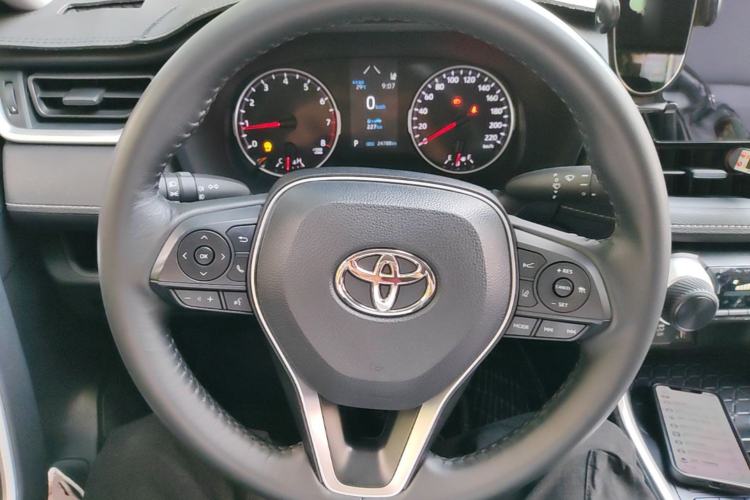Used Toyota Wildlander 2024 2.0L CVT Two-Wheel Drive Leading Edition Steering Wheel
