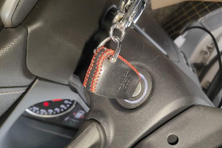 Used Toyota Wildlander 2024 2.0L CVT Two-Wheel Drive Leading Edition Vehicle Key