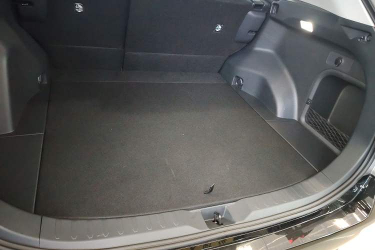Used Toyota Wildlander 2024 Dual-Motor 2.5L E-CVT All-Wheel Drive Luxury PLUS Edition Trunk
