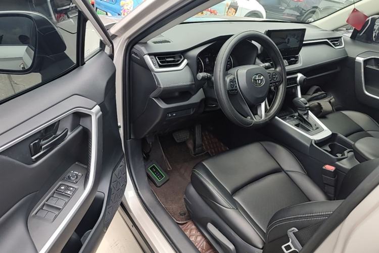Used Toyota Wildlander 2024 2.0L CVT Two-Wheel Drive Leading Edition Driver Seat