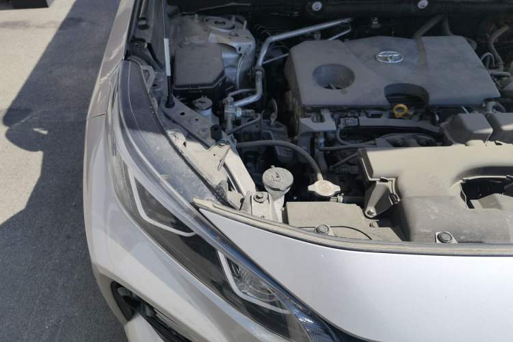 Used Toyota Wildlander 2024 2.0L CVT 4x4 Luxury PLUS Edition Engine Bay Right