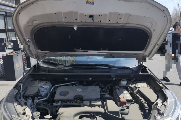 Used Toyota Wildlander 2024 2.0L CVT 4x4 Luxury PLUS Edition Engine Bay