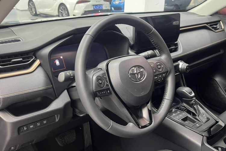 Used Toyota Wildlander 2024 Dual-Motor 2.5L E-CVT Two-Wheel Drive Luxury PLUS Edition Interior 1