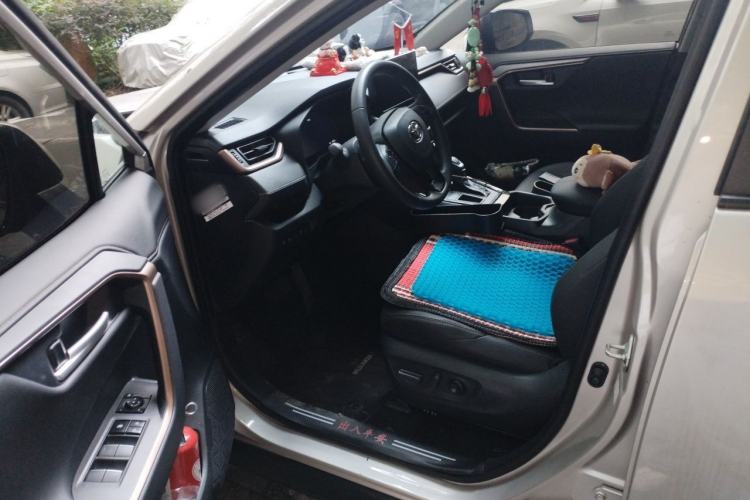 Used Toyota Wildlander 2024 2.0L CVT Two-Wheel Drive Urban Edition Interior 3
