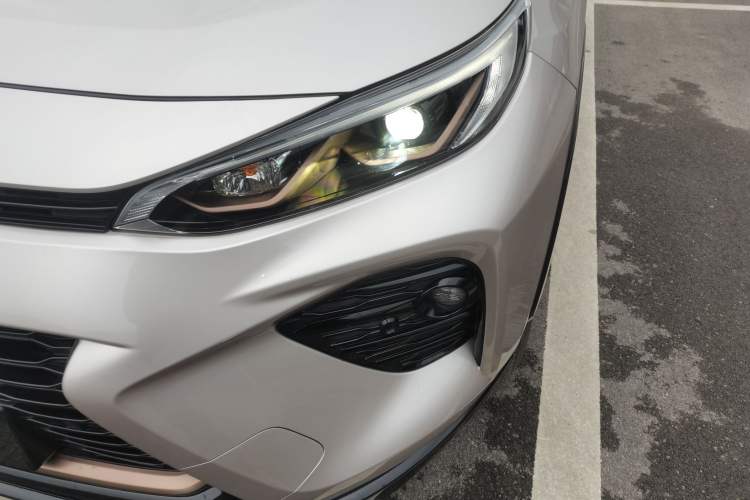 Used Toyota Wildlander 2024 2.0L CVT Two-Wheel Drive Luxury PLUS Edition Left Front Headlight
