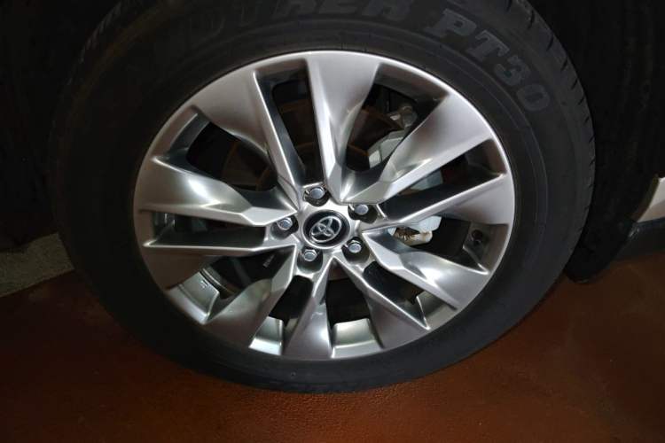 Used Toyota Wildlander 2024 2.0L CVT Two-Wheel Drive Leading Edition Right Front Wheel Hub