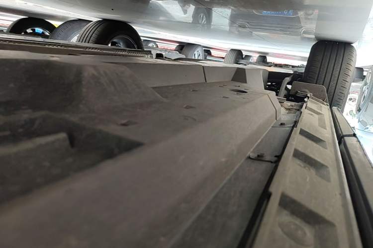 Used Toyota Wildlander 2024 2.0L CVT Two-Wheel Drive Leading Edition Right Side Sill