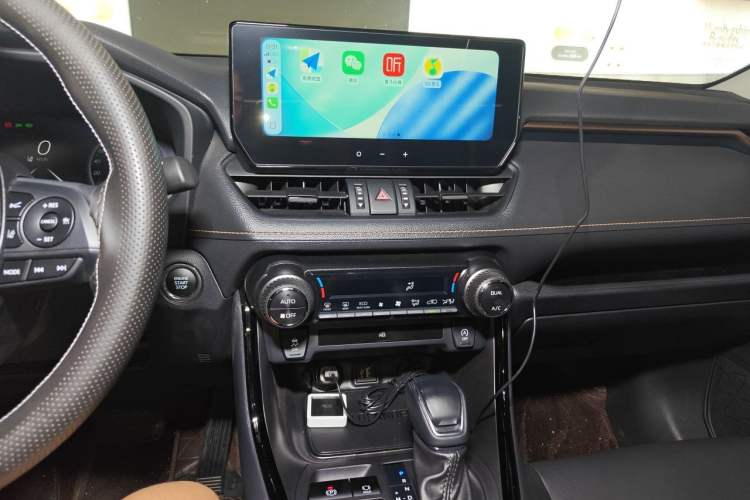 Used Toyota Wildlander 2024 2.0L CVT Two-Wheel Drive Luxury PLUS Edition Audio And AC Panel